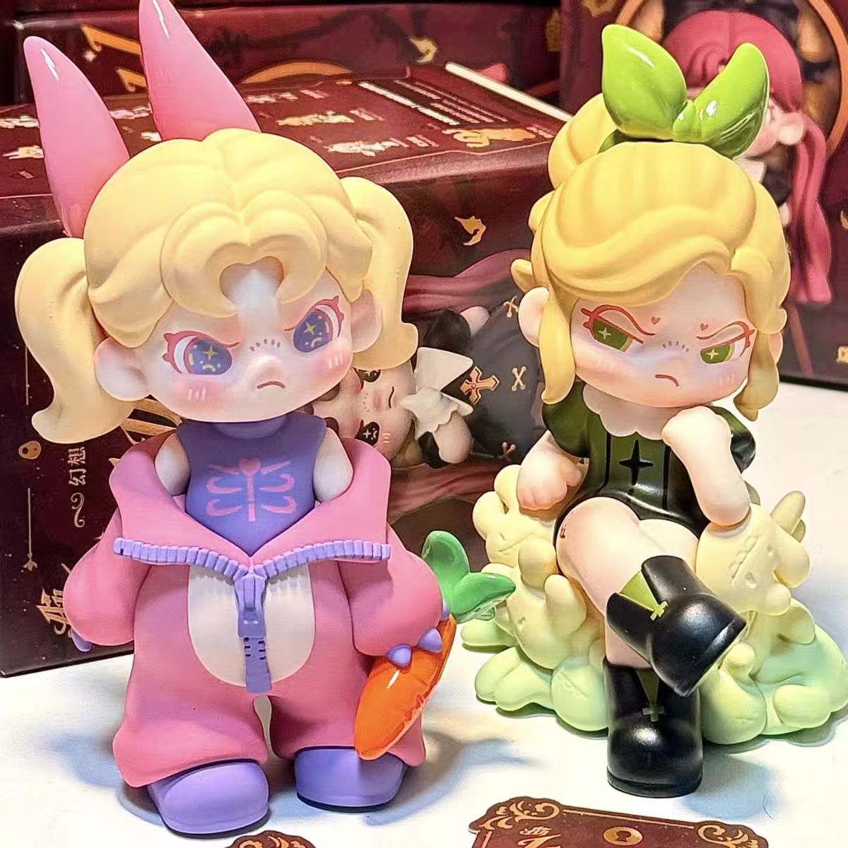 DORA IDEAL WORLD Figures
