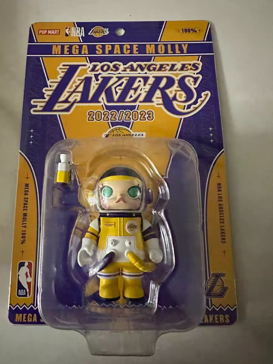 Mega Space Molly 100% NBA series(pre order)