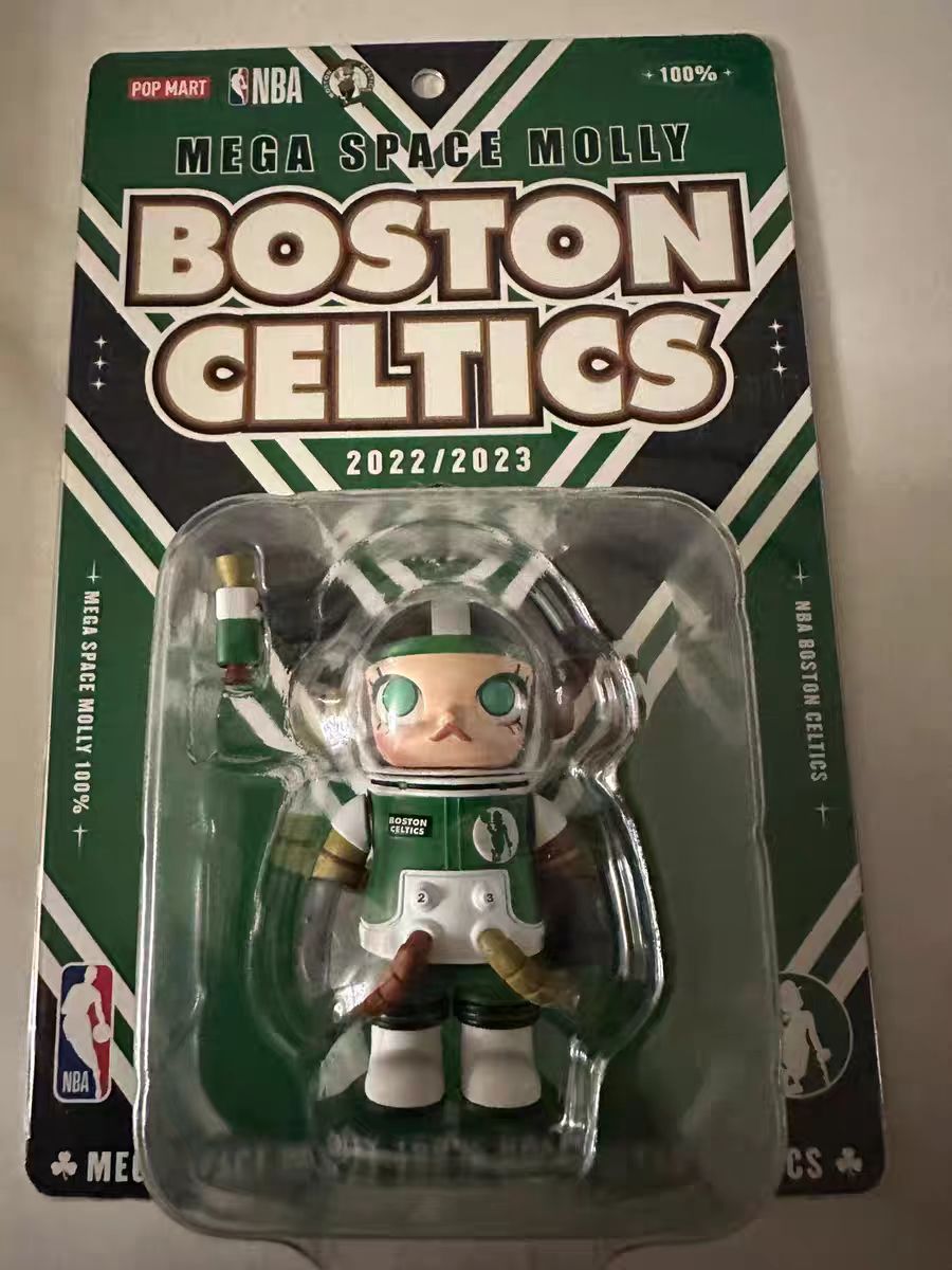 Mega Space Molly 100% NBA series(pre order)