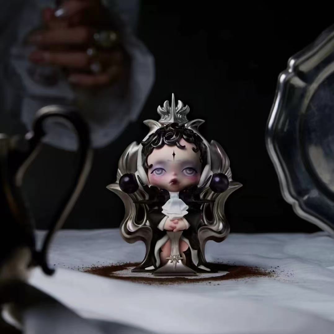 SKULLPANDA The Feast Begins Series Figures