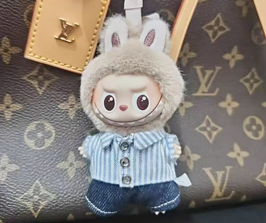 pin for love v4 labubu outfit （outfit only)