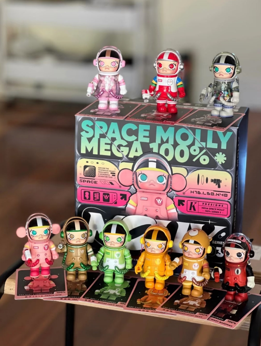 MEGA SPACE MOLLY 100% Series 3