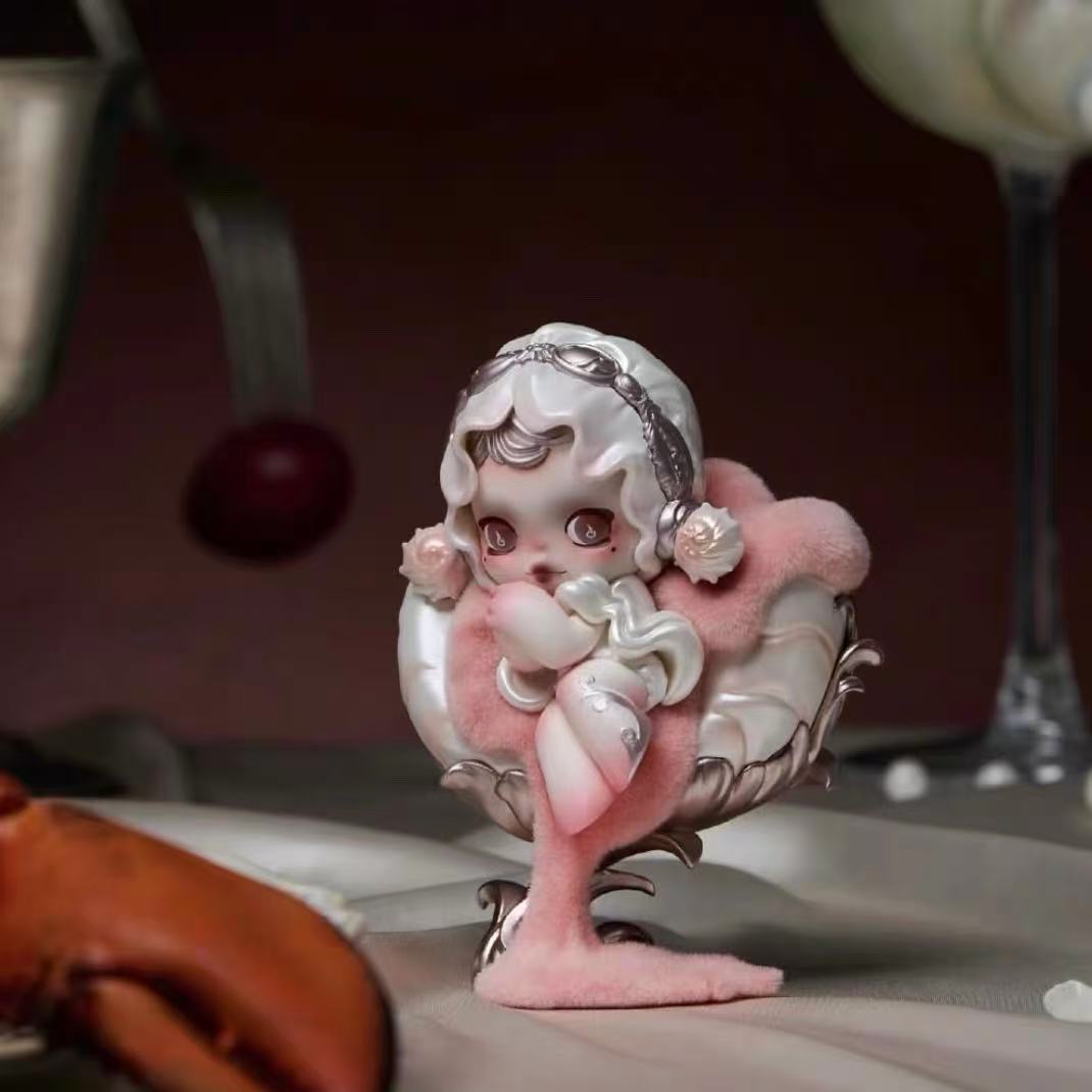 SKULLPANDA The Feast Begins Series Figures