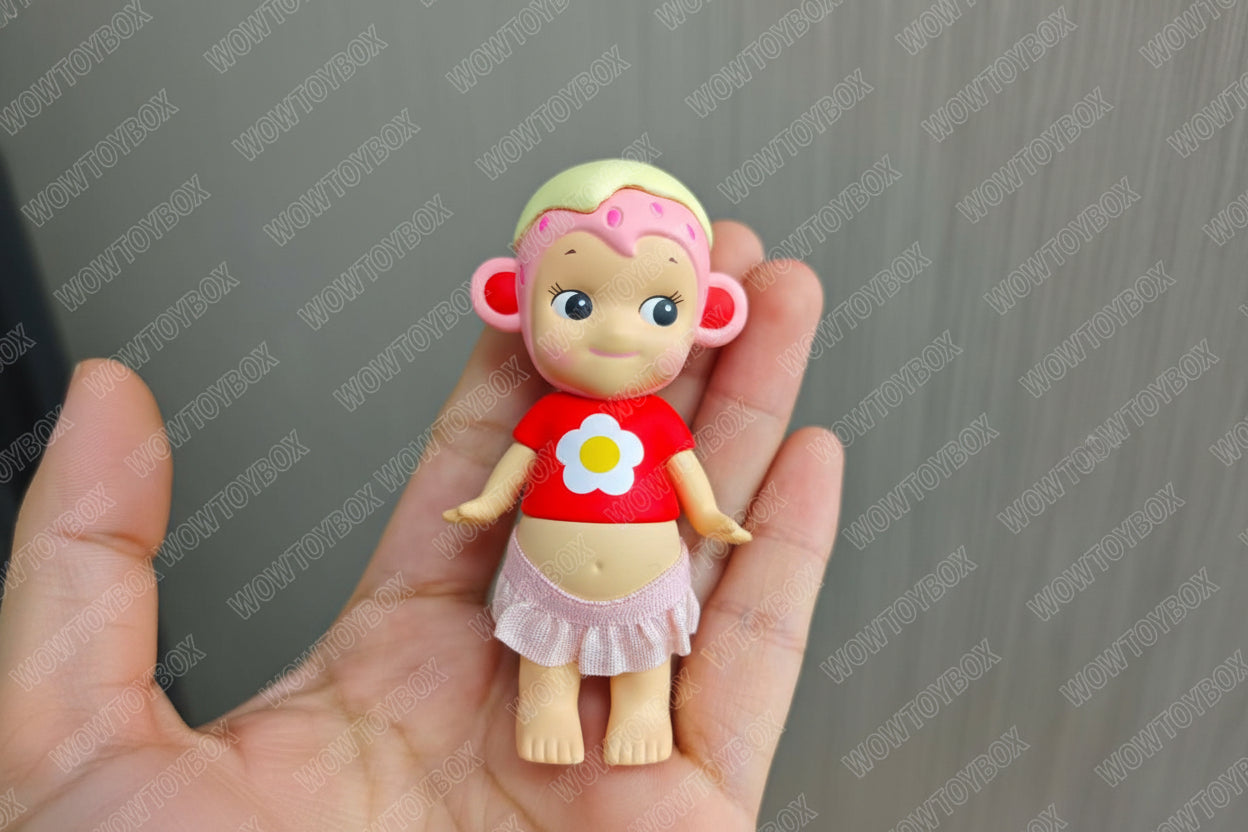 Sonny AngelMINI FIGURE Strawberry Love Series
