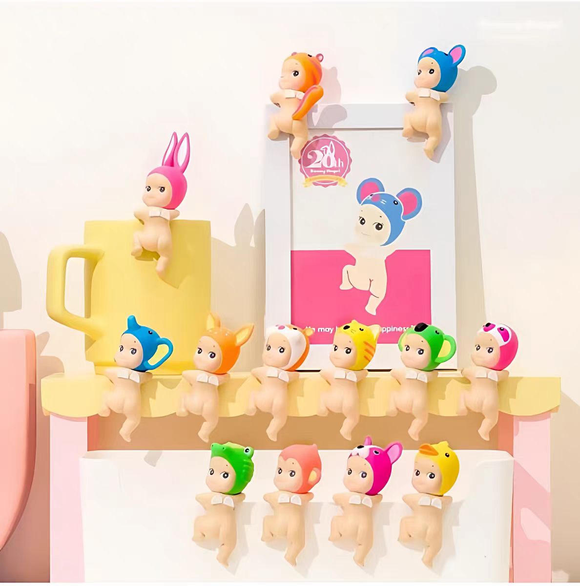 Sonny Angel Hippers Looking Back Series