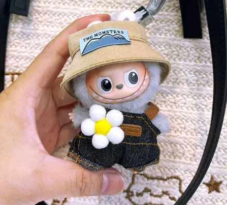 pin for love v4 labubu outfit （outfit only)