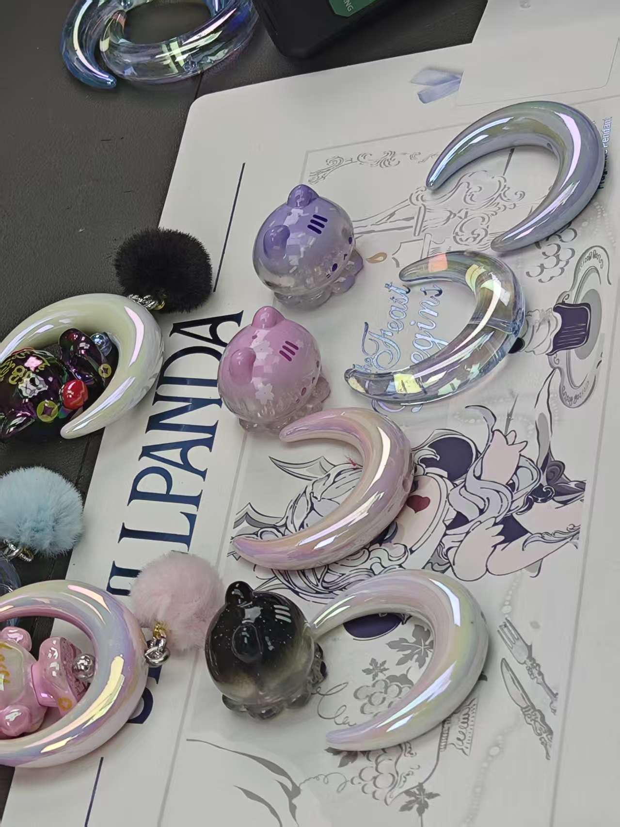 little bow/shooting star /cloud /moon chain (pick in live)