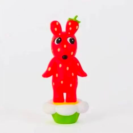 Sonny AngelMINI FIGURE Strawberry Love Series